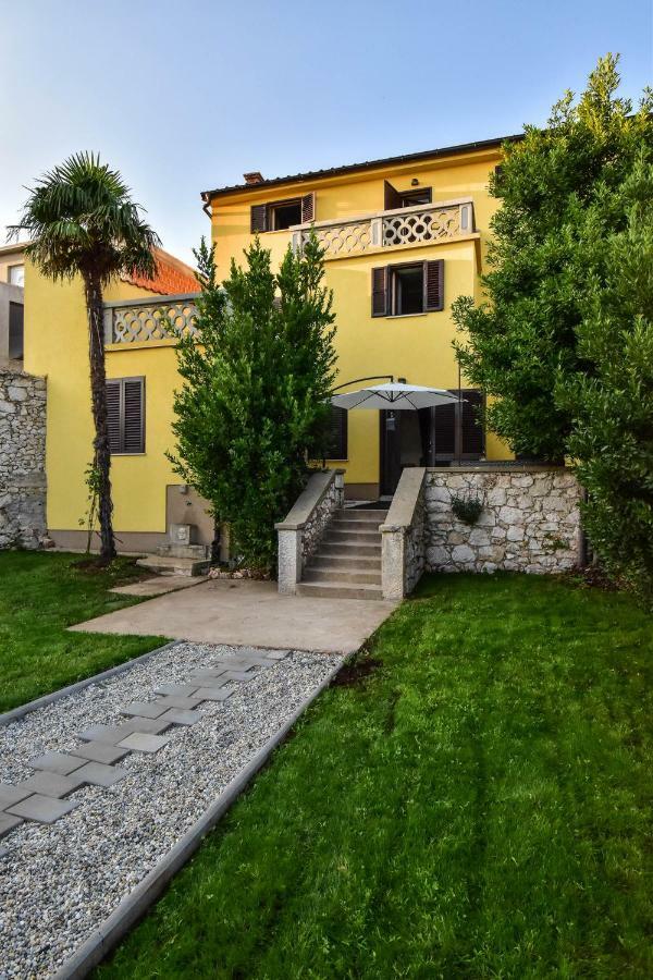 Villa Potocnjak Novi Vinodolski Exteriör bild